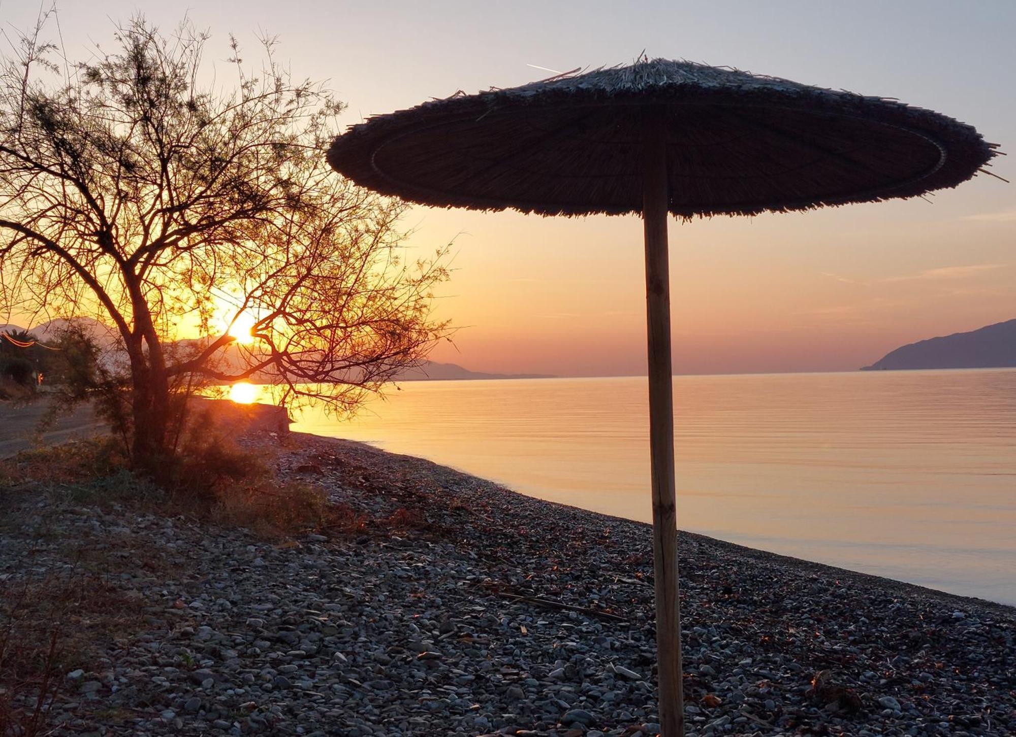 Santa Domenica Nafpaktos - Rooms And Apartments By The Sea 외부 사진